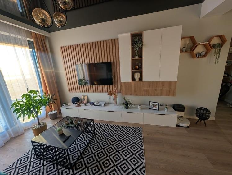 Apartament cu 3 camere semidecomandat, mobilat în Tomis Plus