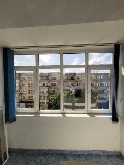 Apartament cu 2 camere nedecomandat în Central