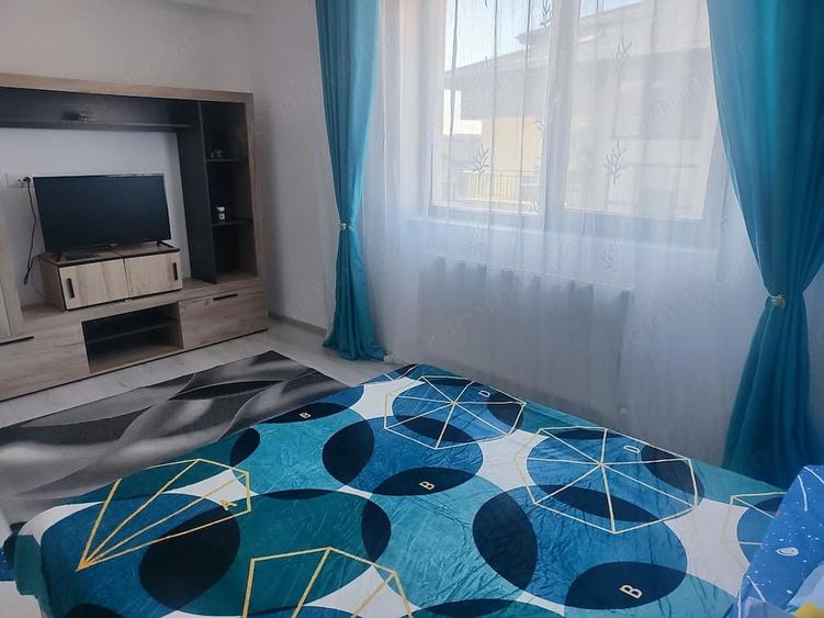 Apartament cu 2 camere decomandat în Fundeni