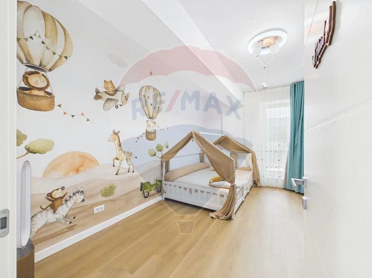 Apartament cu 3 camere decomandat în Dristor