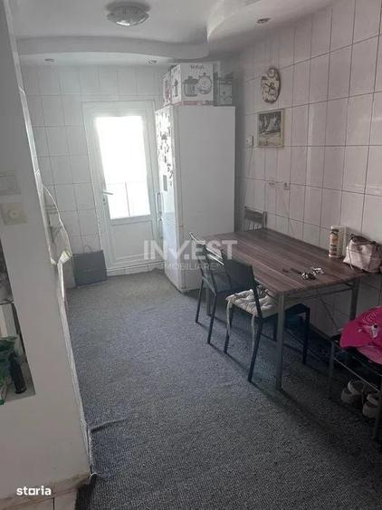 Apartament cu 3 camere decomandat în Baza 3