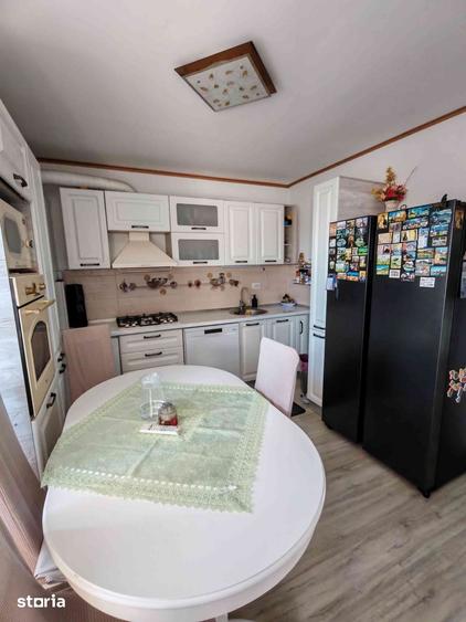 Casă cu 5 camere cu Teren 227 Mp în Sânpetru