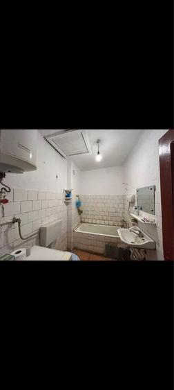 Casă cu 4 camere în Comana