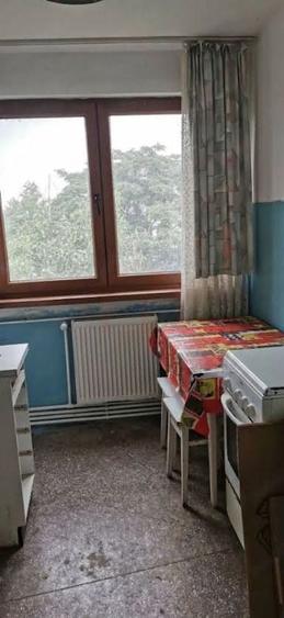 Apartament cu 3 camere decomandat în Mazepa 1