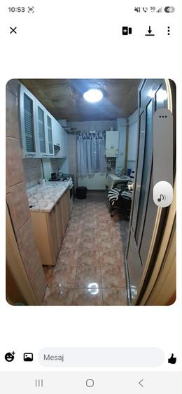 Apartament cu 4 camere decomandat în Central