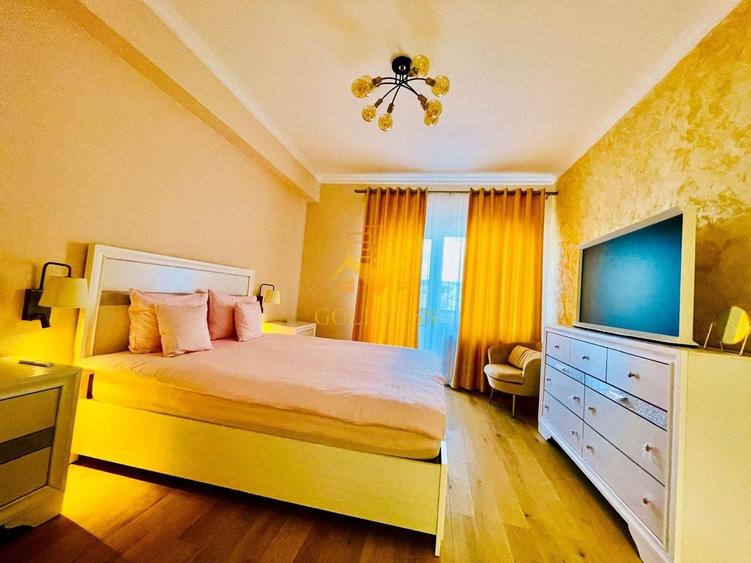 Apartament cu 3 camere semidecomandat, mobilat în Bună Ziua
