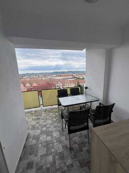 Apartament cu 2 camere decomandat, mobilat în Mihai Viteazul