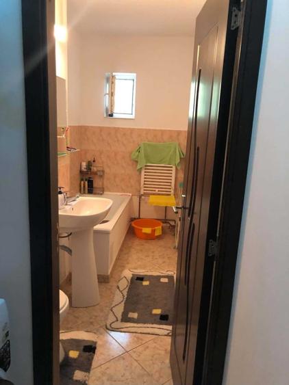 Apartament cu 2 camere decomandat în Bularga
