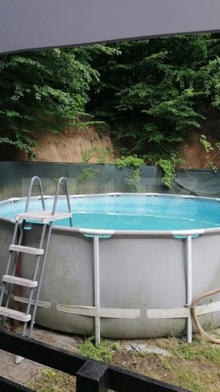 Casă individuală cu 6 camere cu Canalizare în Dârste