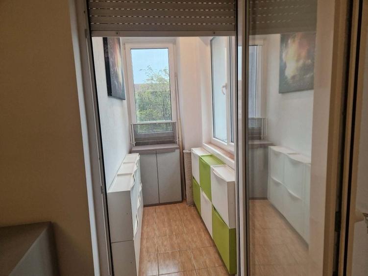 Apartament cu 3 camere în Torontalului
