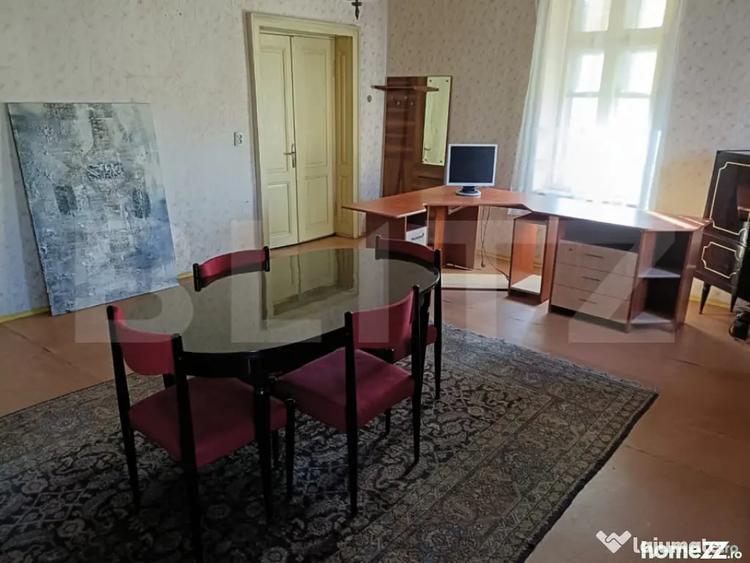 Casă cu 11 camere cu Teren 720 Mp în Ultracentral