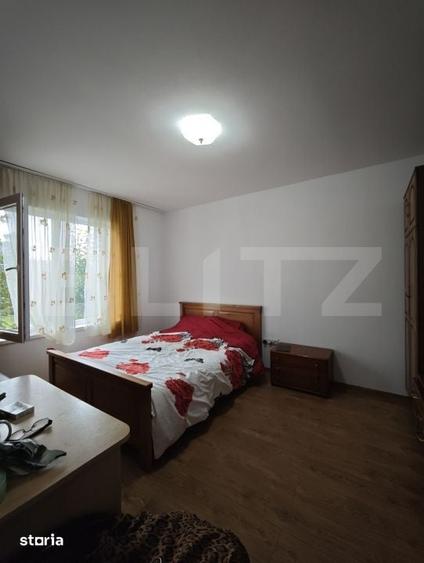Casă cu 5 camere cu Teren 998 Mp în Central