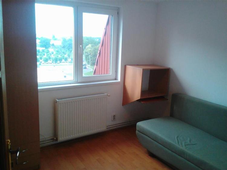 Apartament cu 2 camere semidecomandat în Olimpia-Stadion