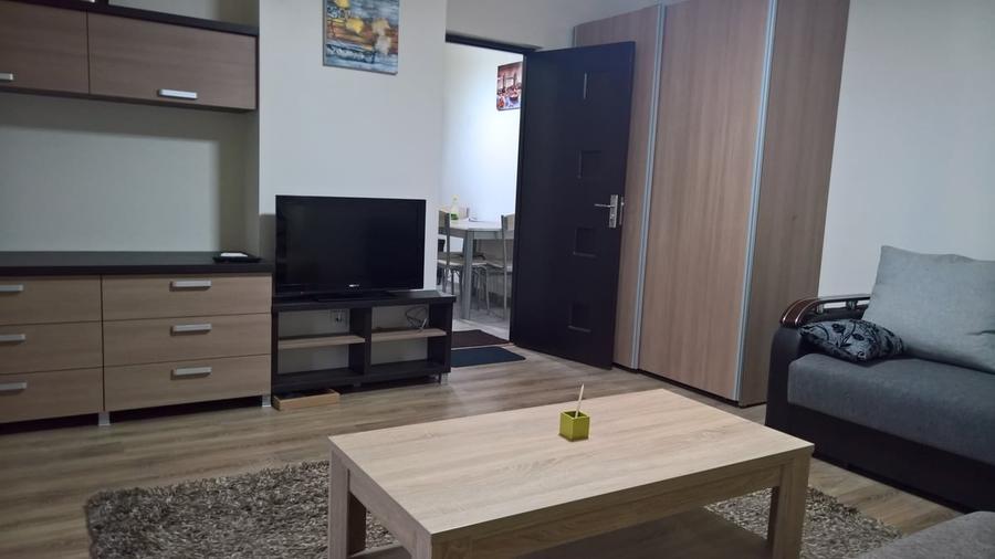 Garsonieră decomandată în Drumul Taberei