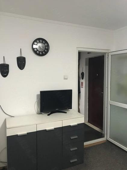 Apartament cu 2 camere nedecomandat în Hipodrom