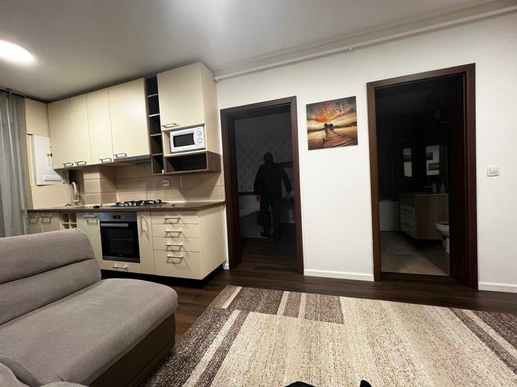 Apartament cu 2 camere semidecomandat în Exterior Vest