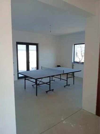 Casă cu 3 camere cu Teren 480 Mp în Sânpetru
