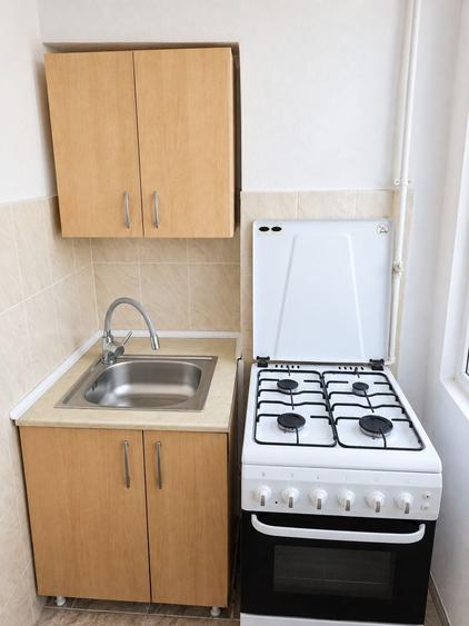 Apartament cu 3 camere semidecomandat în Ampoi 3
