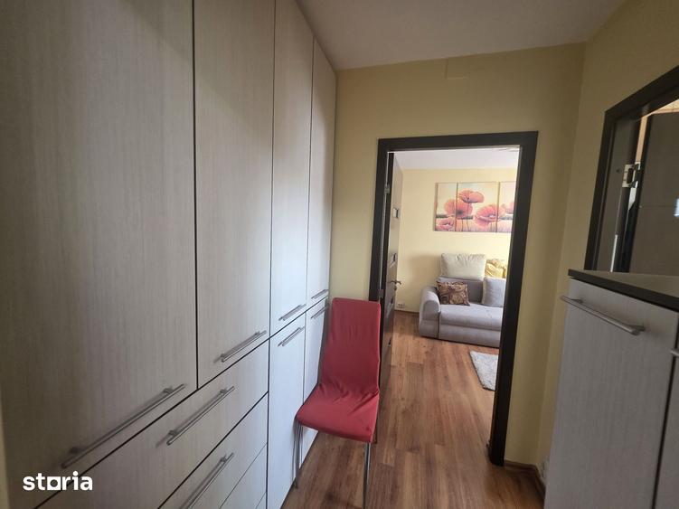 Vand 2 camere zona Astra cu vedere spre Tampa si aer conditionat - 11