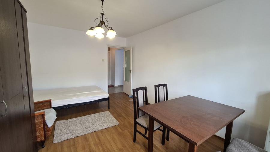 Apartament cu 2 camere decomandat, mobilat în Zorilor