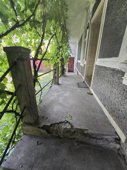Casă cu 3 camere cu Canalizare în Șercaia