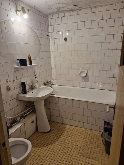Apartament cu 3 camere nedecomandat în Militari