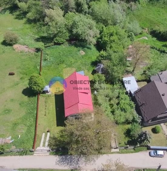 Casă cu 3 camere cu Teren 1800 Mp în Bistrița