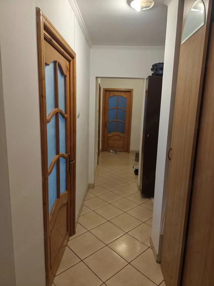 Apartament cu 3 camere decomandat în Gorjului