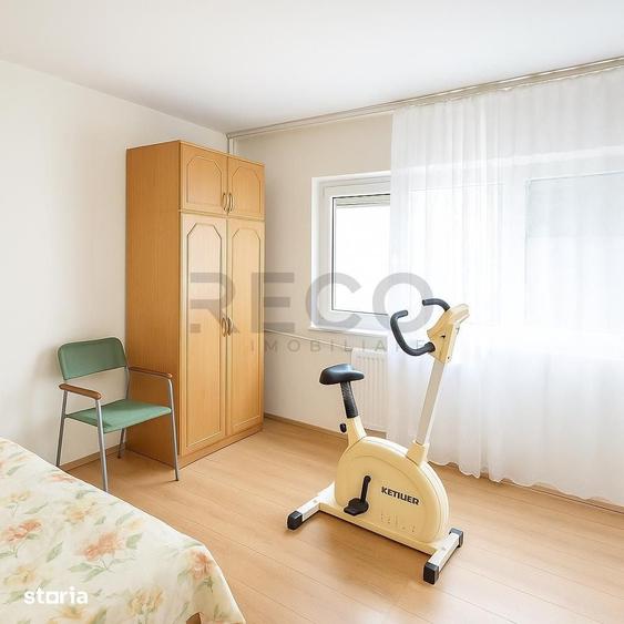 Apartament cu 4 camere decomandat în Nufărul