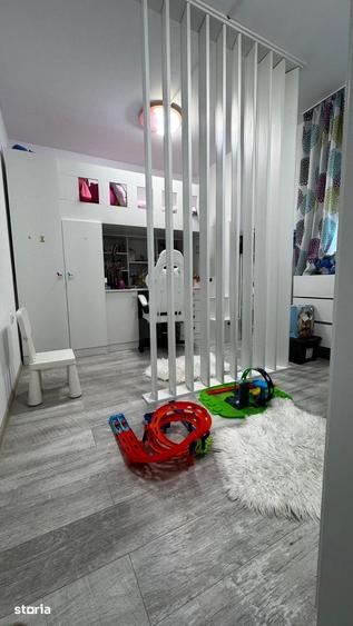 Apartament cu 3 camere decomandat în Terezian