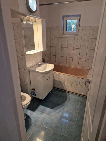 Apartament cu 2 camere decomandat în Soarelui
