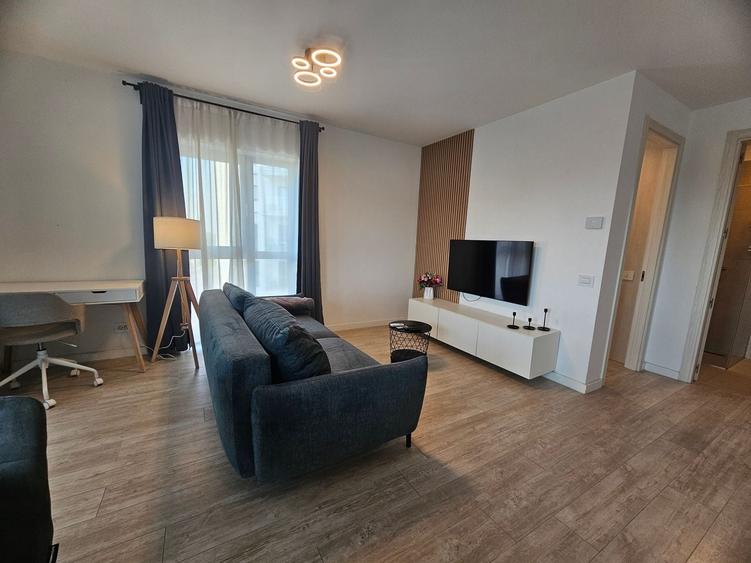 Apartament cu 3 camere decomandat în Herăstrău