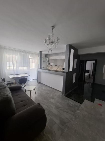 Apartament cu 2 camere decomandat în Florești