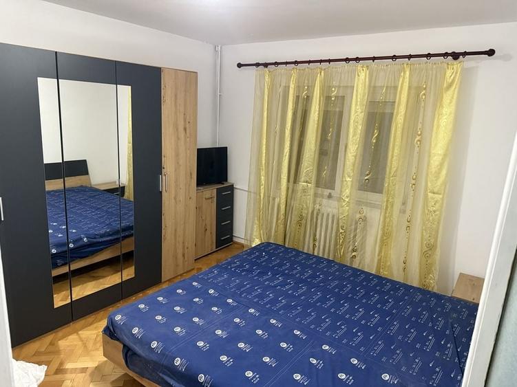 Apartament cu 3 camere decomandat în Lotus