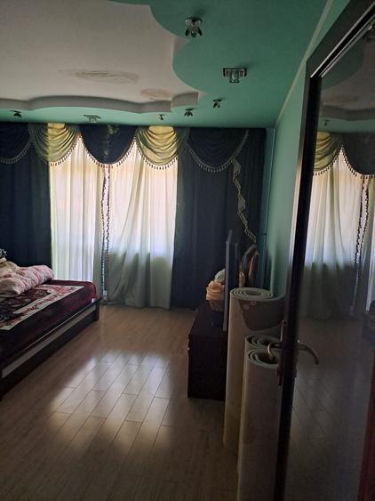 Casă cu 5 camere cu Canalizare în Inel I