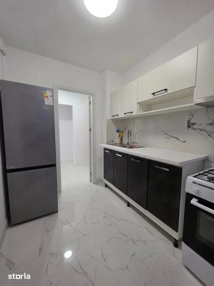 Apartament cu 3 camere în Tei