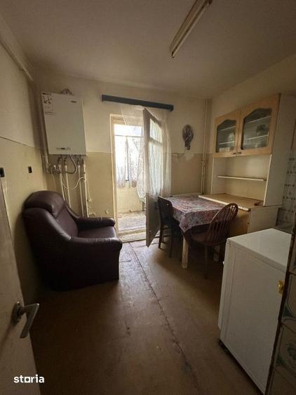 - Apartament 2 camere decomandat, zona Independentei, etaj 2 - 1