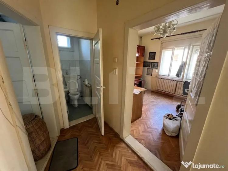 Casă cu 6 camere cu Teren 1032 Mp în Central