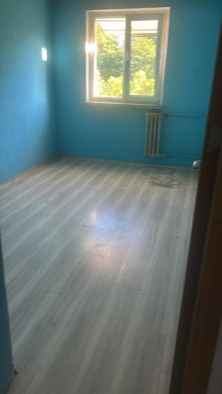 Apartament cu 2 camere decomandat în Exterior Vest