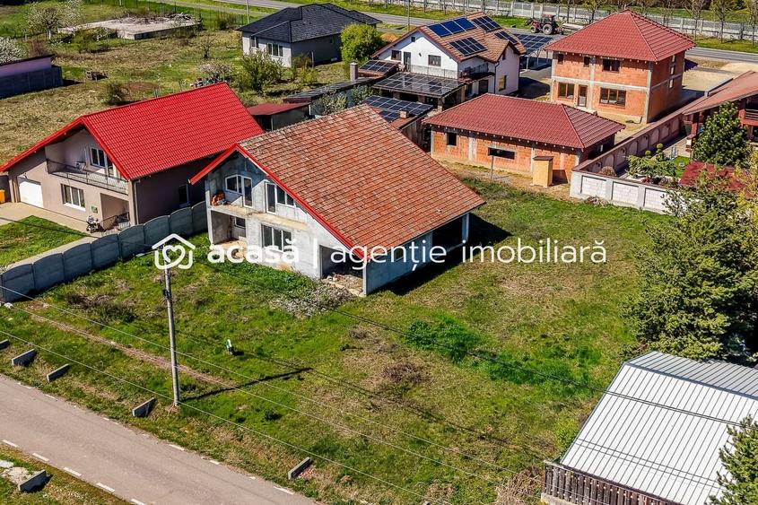 Casă individuală cu 4 camere cu Canalizare în Călugăreni