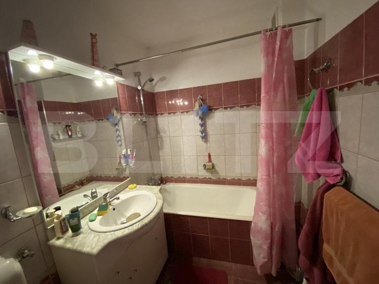 Apartament cu 3 camere decomandat, mobilat în Porolissum