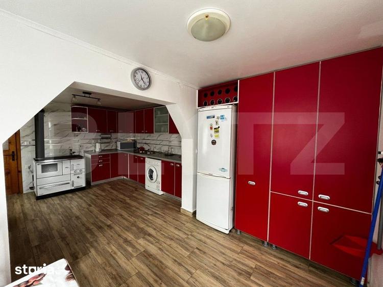 Casă cu 7 camere cu Teren 4200 Mp în Josenii Bârgăului