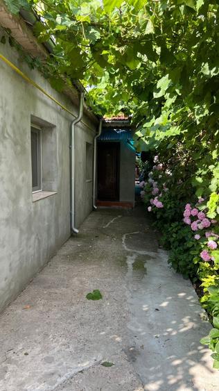 Casă cu 3 camere cu Teren 236 Mp în 23 August