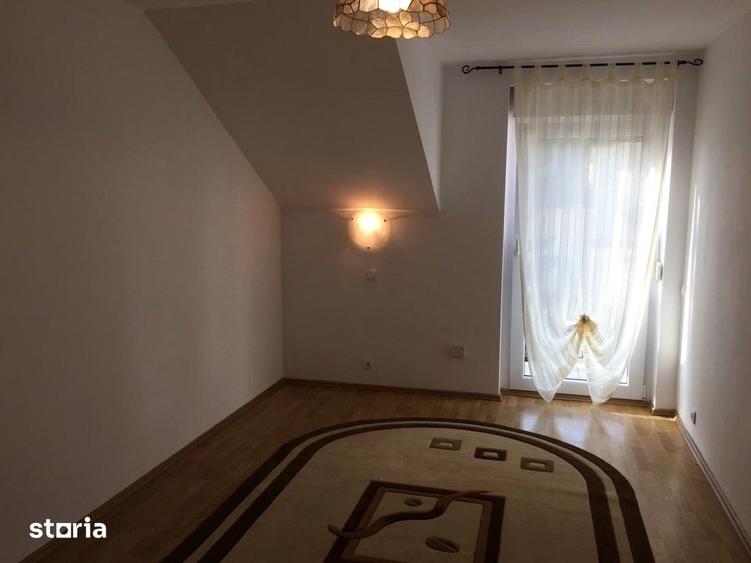 Casă cu Teren 329 Mp în Trei Stejari