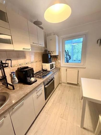 Apartament cu 2 camere decomandat în Nicolina