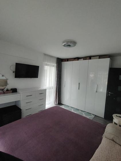 Apartament cu 3 camere decomandat, mobilat în Cug