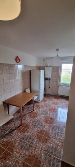 Apartament cu 2 camere decomandat în Drumul Carului