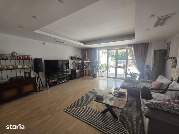 Apartament cu 3 camere în Șoseaua Nordului