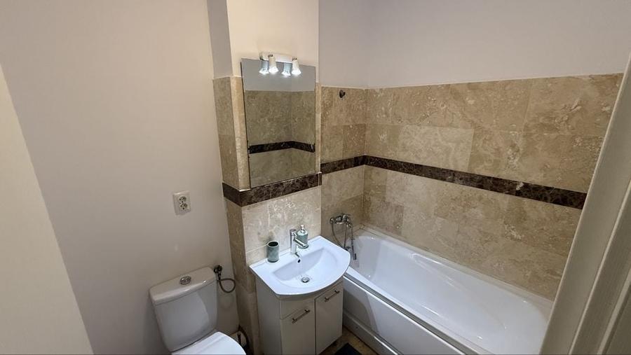Apartament cu 2 camere decomandat în Vest