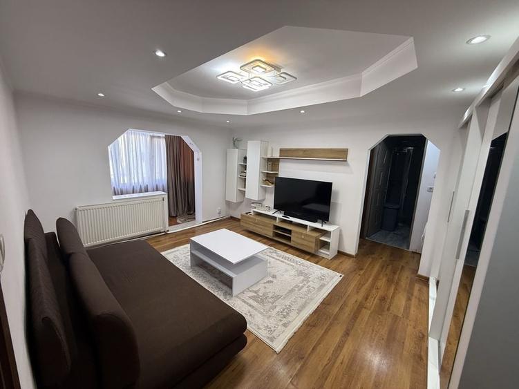 Apartament cu 2 camere nedecomandat în Central